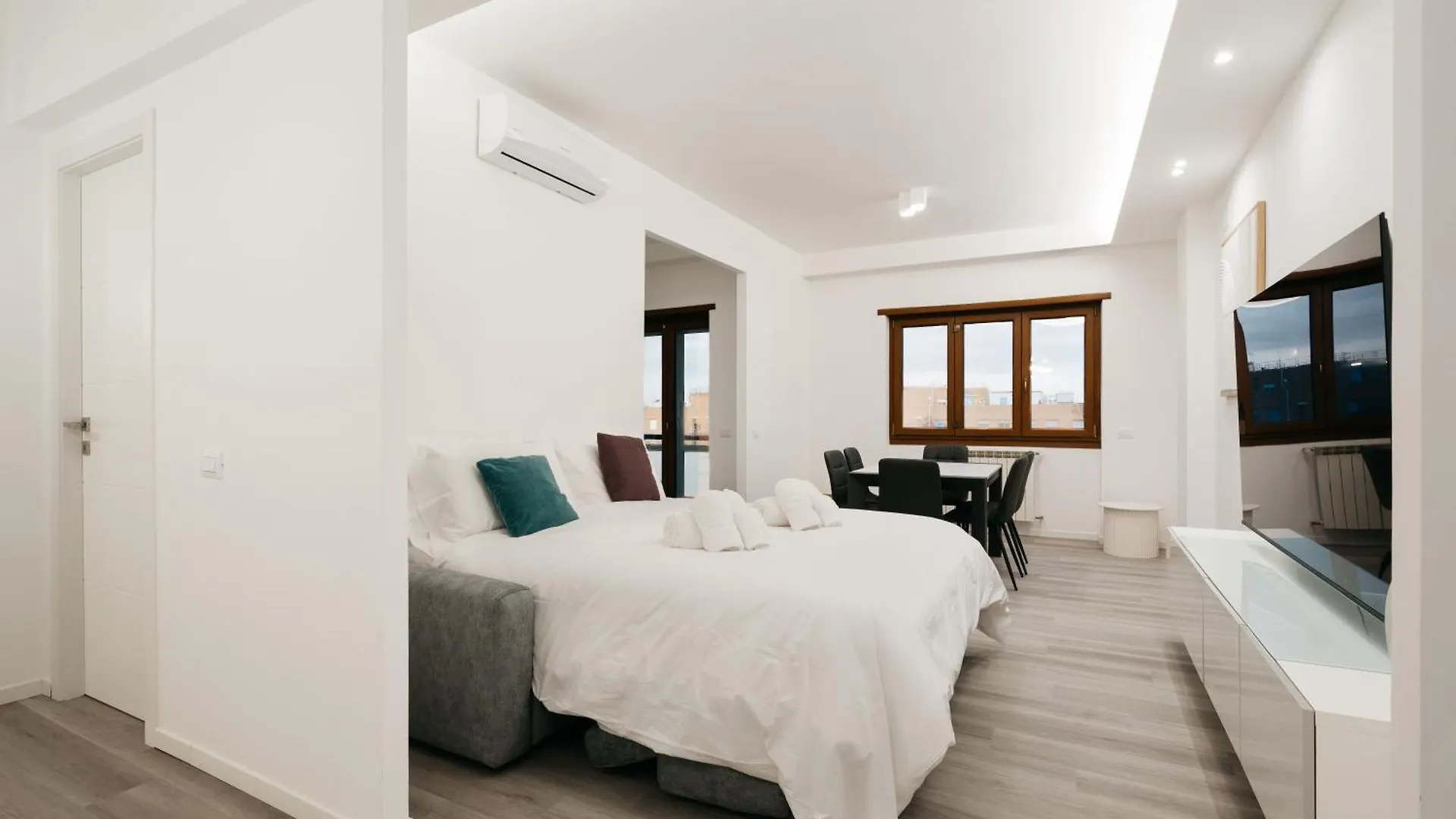 Tuscolanum Apartment Rome 0*,  Italy